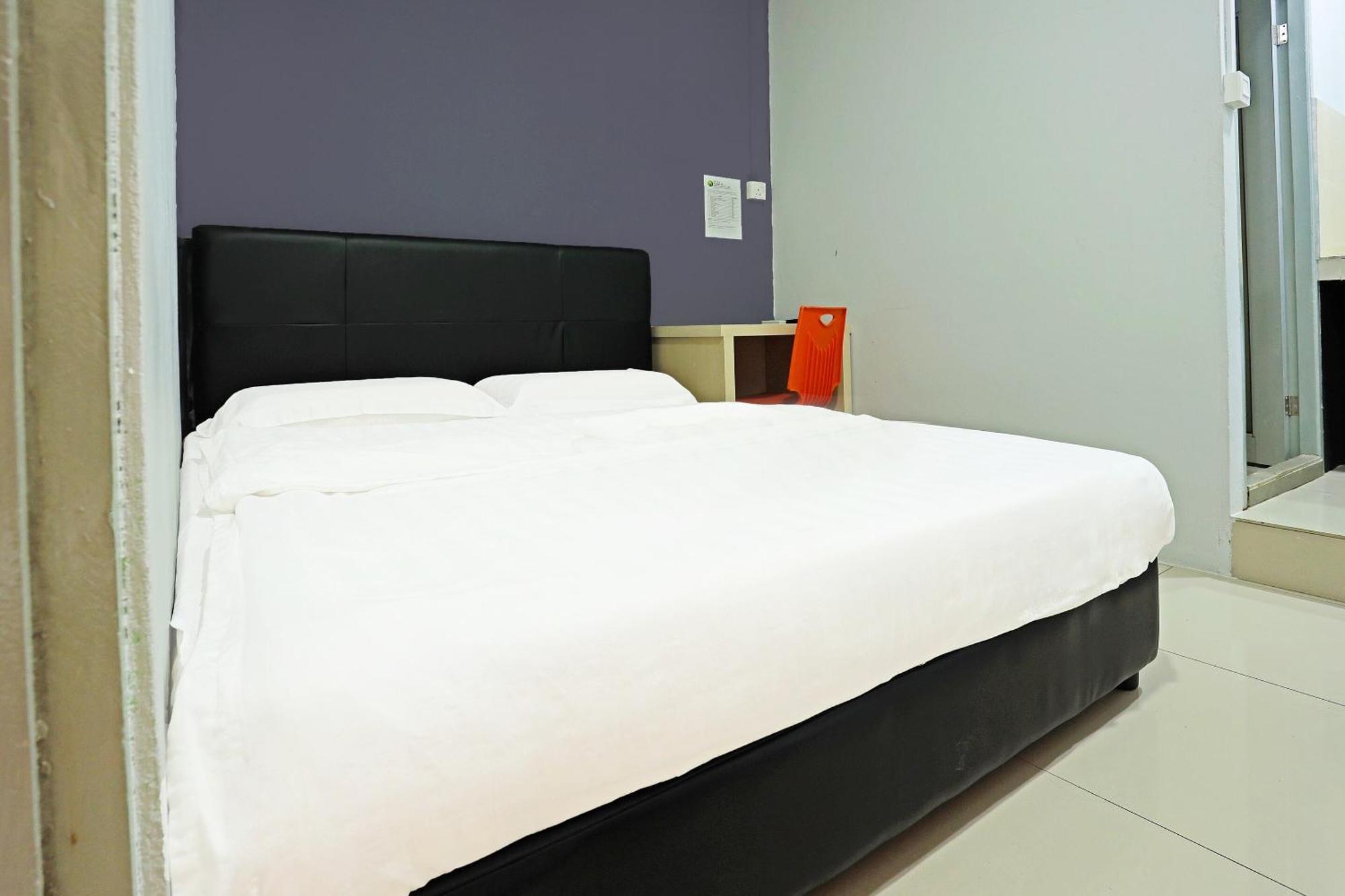 Super Oyo 90478 Marina World Hotel Kuching Exterior foto